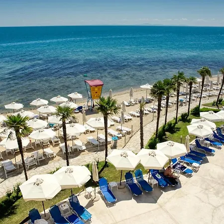 Sandy Bay Hotel 4*