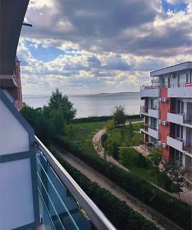 Sandy Bay فندق النايت