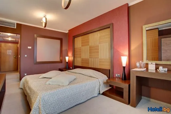 Sandy Bay 4* Elenite