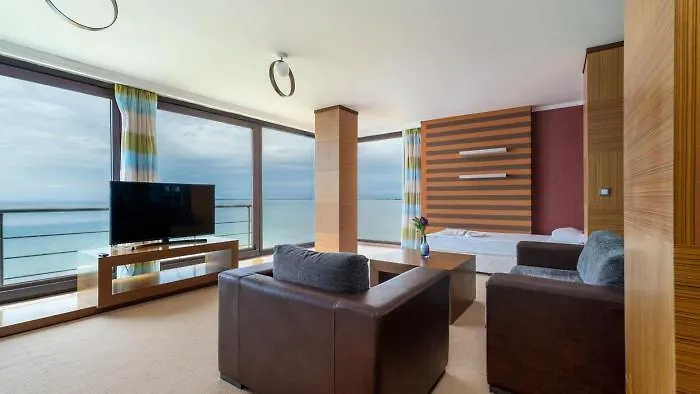 Sandy Bay 埃勒尼特