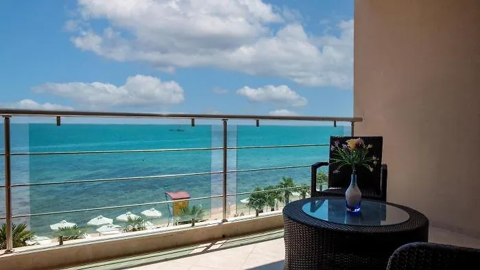 Sandy Bay 酒店 埃勒尼特