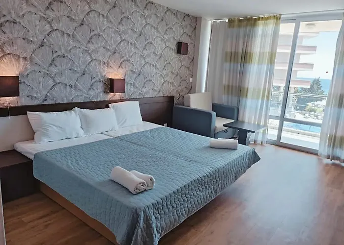 Sandy Bay 4* 埃勒尼特