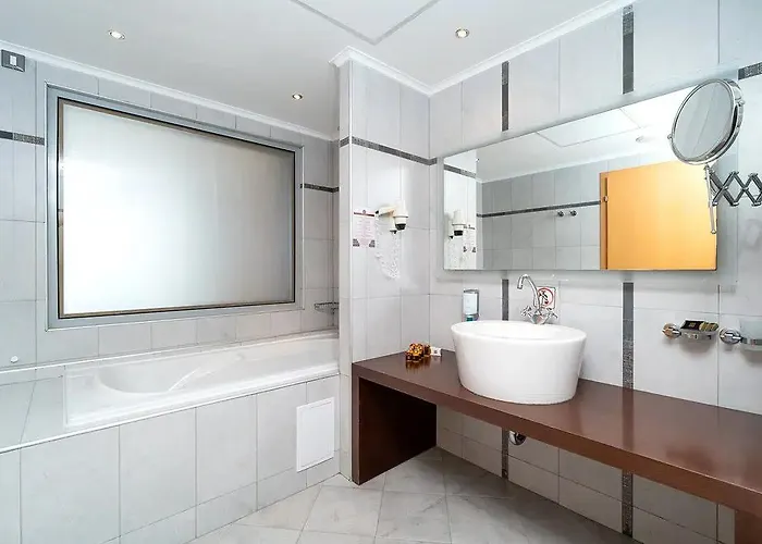 Sandy Bay 4* 埃勒尼特